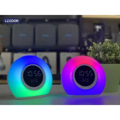 مكبر صوت لاسلكي مع ساعه رقميه من ليدور - ابيض